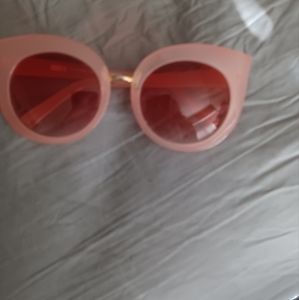 pink sunglasses